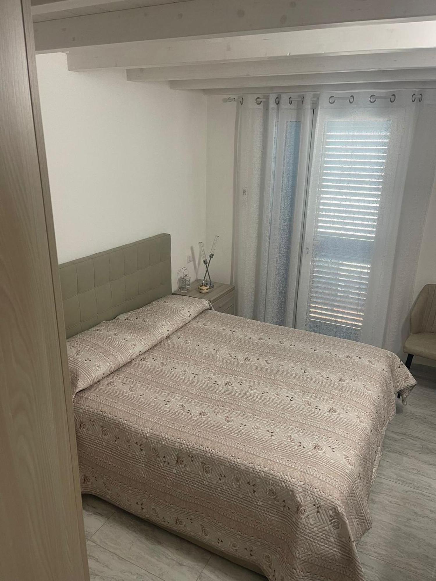 La Perla Del Mare 2 Bed and Breakfast La Caletta Buitenkant foto